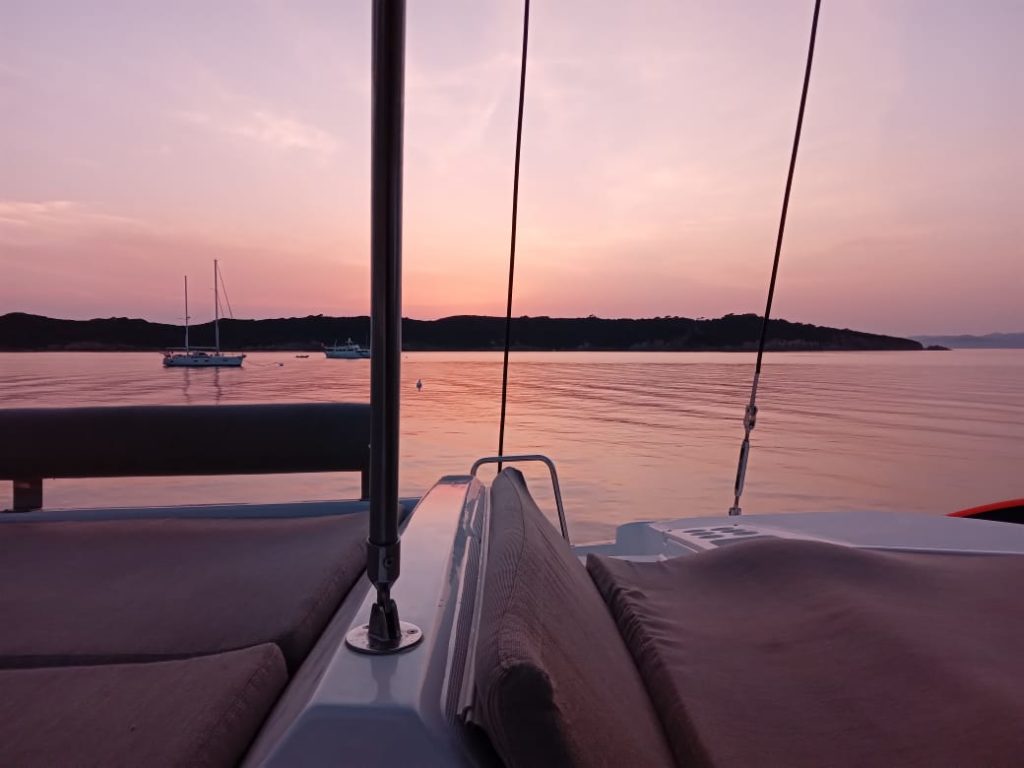 coucher-soleil-catamaran